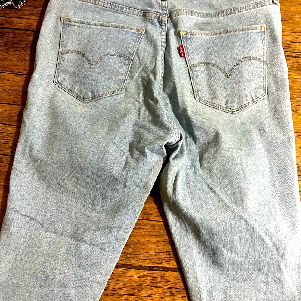 Levi’s skinny jeans